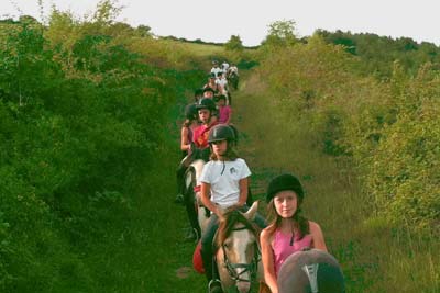 Stages Poney Vacances été 2019